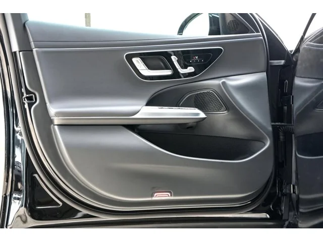 Nuevos MERCEDES-BENZ E-CLASS à Estados chez autogozo
