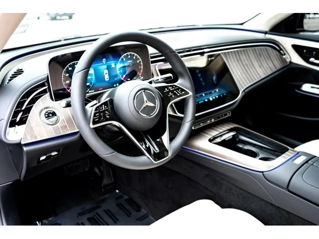 Nuevos MERCEDES-BENZ E-CLASS à Estados chez autogozo