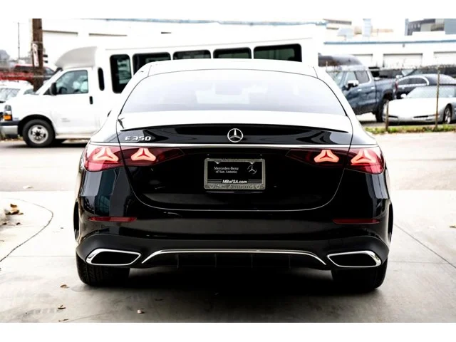 Nuevos MERCEDES-BENZ E-CLASS à Estados chez autogozo