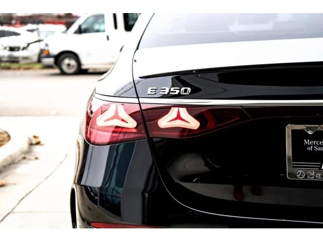 Nuevos MERCEDES-BENZ E-CLASS à Estados chez autogozo