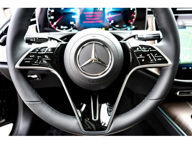 Nuevos MERCEDES-BENZ E-CLASS à Estados chez autogozo