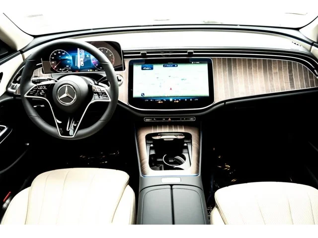 Nuevos MERCEDES-BENZ E-CLASS à Estados chez autogozo