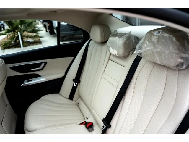 Nuevos MERCEDES-BENZ E-CLASS à Estados chez autogozo