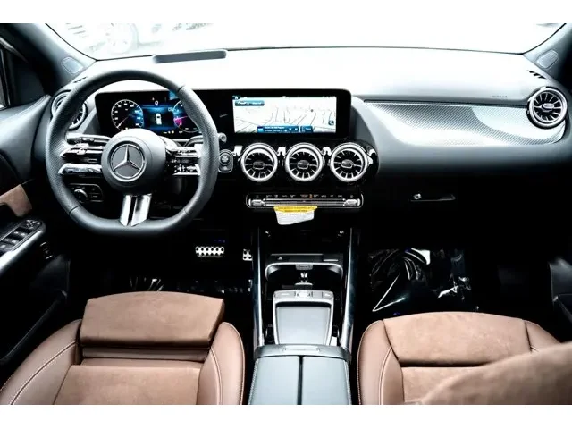 Nuevos MERCEDES-BENZ GLA à Estados chez autogozo