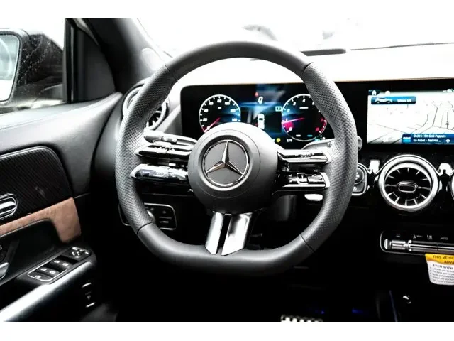 Nuevos MERCEDES-BENZ GLA à Estados chez autogozo