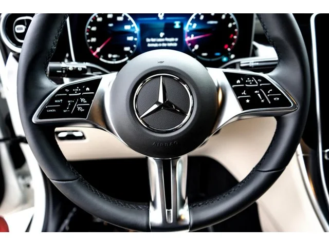 Nuevos MERCEDES-BENZ GLC à Estados chez autogozo