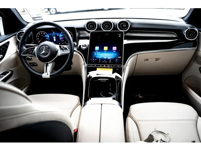 Nuevos MERCEDES-BENZ GLC à Estados chez autogozo