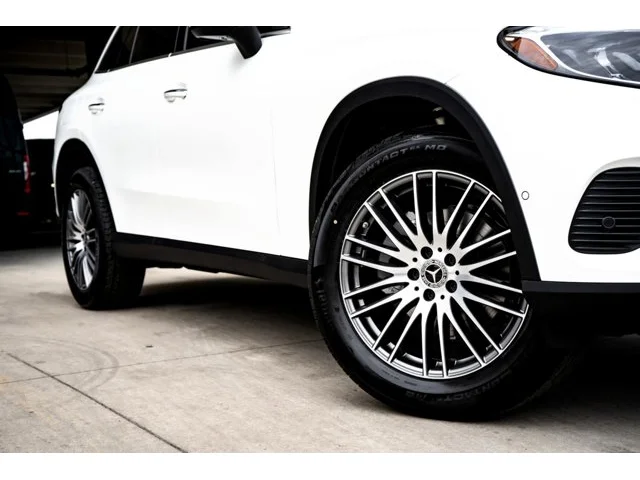 Nuevos MERCEDES-BENZ GLC à Estados chez autogozo