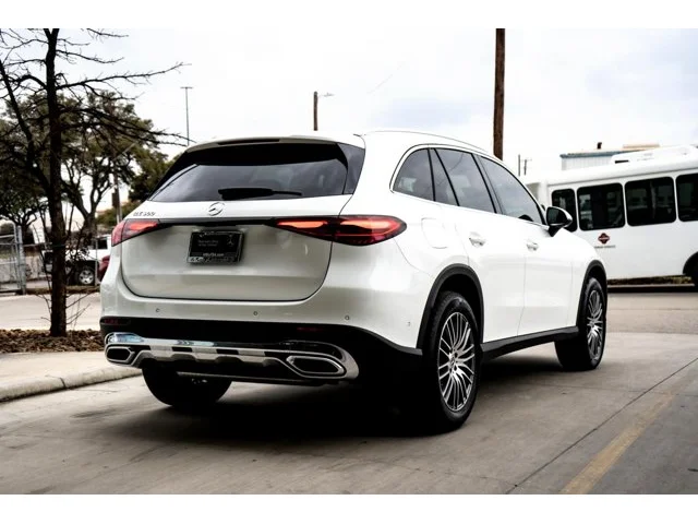 Nuevos MERCEDES-BENZ GLC à Estados chez autogozo