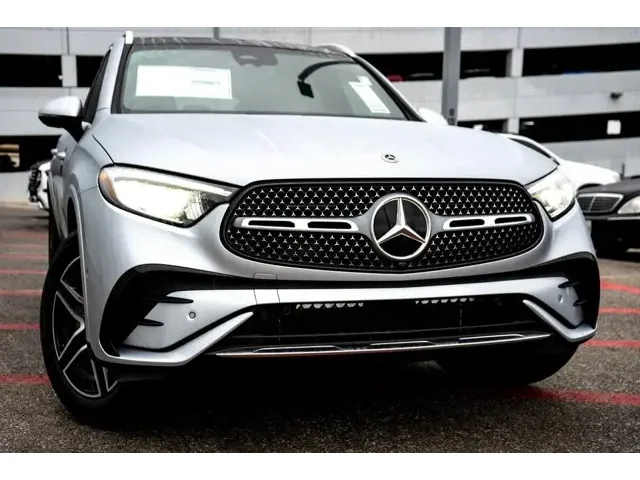 Nuevos MERCEDES-BENZ GLC à Estados chez autogozo