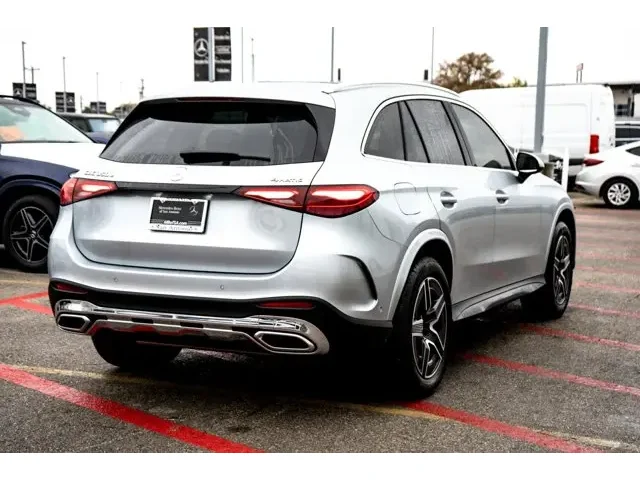Nuevos MERCEDES-BENZ GLC à Estados chez autogozo