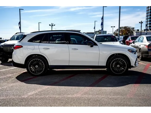 Nuevos MERCEDES-BENZ GLC à Estados chez autogozo