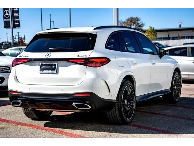 Nuevos MERCEDES-BENZ GLC à Estados chez autogozo