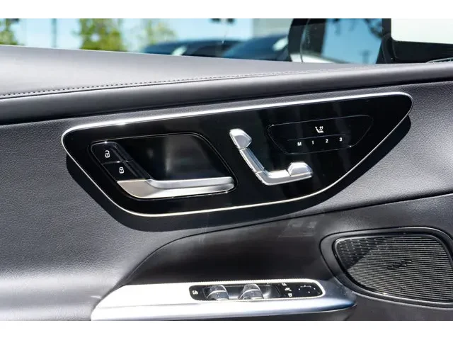 Nuevos MERCEDES-BENZ GLC à Estados chez autogozo