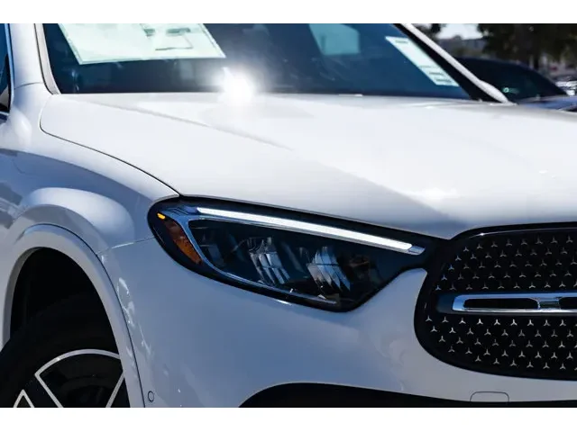 Nuevos MERCEDES-BENZ GLC à Estados chez autogozo