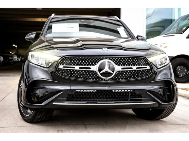 Nuevos MERCEDES-BENZ GLC à Estados chez autogozo