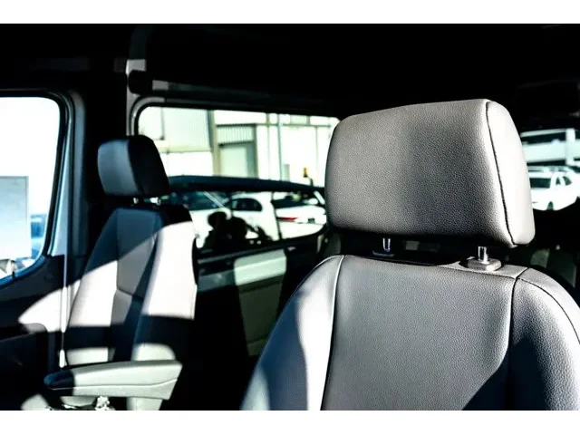Nuevos MERCEDES-BENZ SPRINTER CREW VAN à Estados chez autogozo