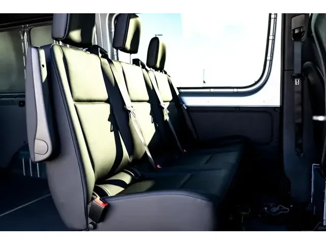 Nuevos MERCEDES-BENZ SPRINTER CREW VAN à Estados chez autogozo
