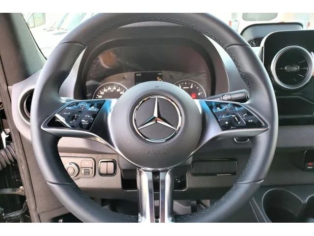 Nuevos MERCEDES-BENZ SPRINTER CARGO VAN à Estados chez autogozo