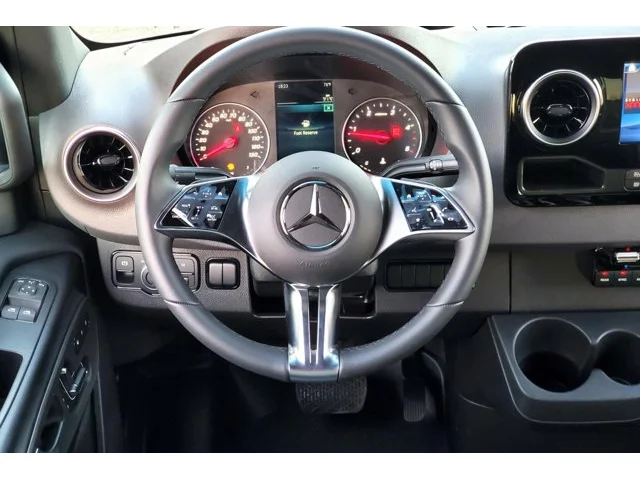 Nuevos MERCEDES-BENZ SPRINTER CARGO VAN à Estados chez autogozo