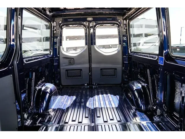 Nuevos MERCEDES-BENZ SPRINTER CARGO VAN à Estados chez autogozo
