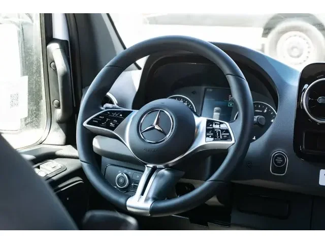Nuevos MERCEDES-BENZ SPRINTER CARGO VAN à Estados chez autogozo