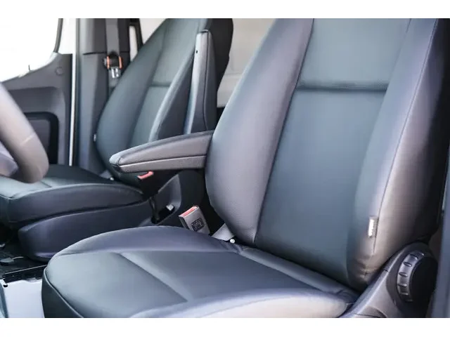 Nuevos MERCEDES-BENZ SPRINTER CARGO VAN à Estados chez autogozo