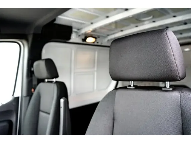 Nuevos MERCEDES-BENZ SPRINTER CARGO VAN à Estados chez autogozo