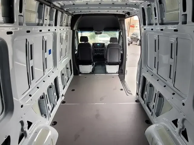 Nuevos MERCEDES-BENZ SPRINTER CARGO VAN à Estados chez autogozo
