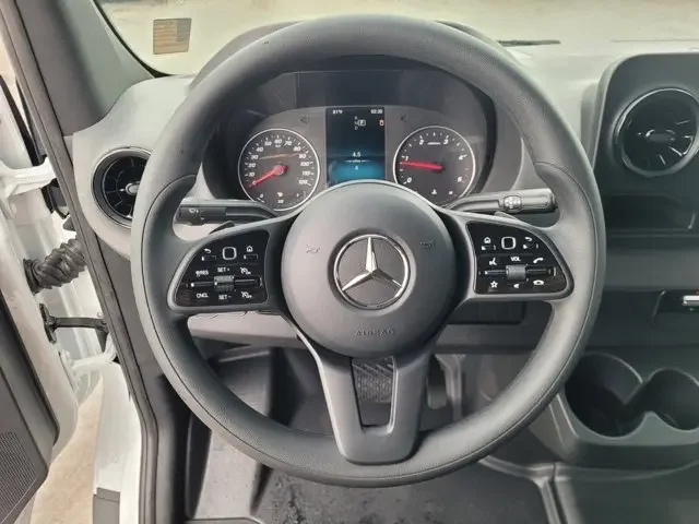 Nuevos MERCEDES-BENZ SPRINTER CARGO VAN à Estados chez autogozo