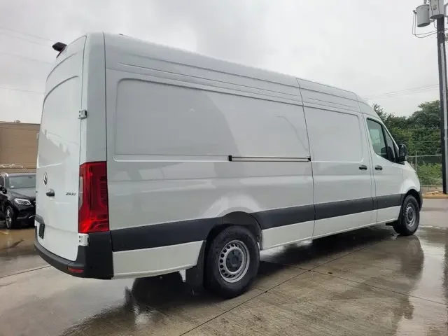 Nuevos MERCEDES-BENZ SPRINTER CARGO VAN à Estados chez autogozo