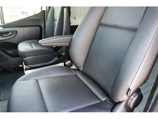 Nuevos MERCEDES-BENZ SPRINTER CARGO VAN à Estados chez autogozo