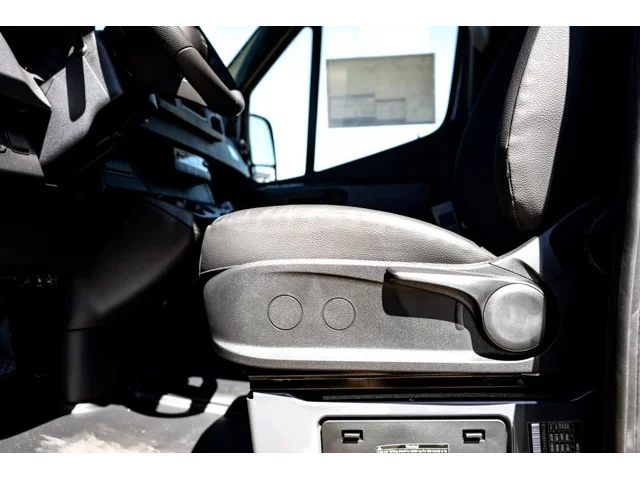 Nuevos MERCEDES-BENZ SPRINTER CARGO VAN à Estados chez autogozo