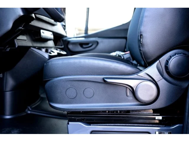 Nuevos MERCEDES-BENZ SPRINTER CARGO VAN à Estados chez autogozo