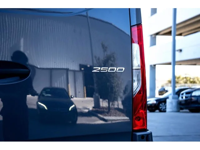 Nuevos MERCEDES-BENZ SPRINTER CARGO VAN à Estados chez autogozo