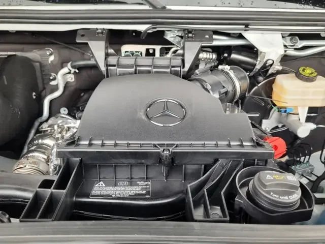Nuevos MERCEDES-BENZ SPRINTER CARGO VAN à Estados chez autogozo