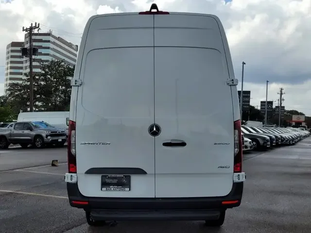 Nuevos MERCEDES-BENZ SPRINTER CARGO VAN à Estados chez autogozo