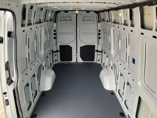 Nuevos MERCEDES-BENZ SPRINTER CARGO VAN à Estados chez autogozo