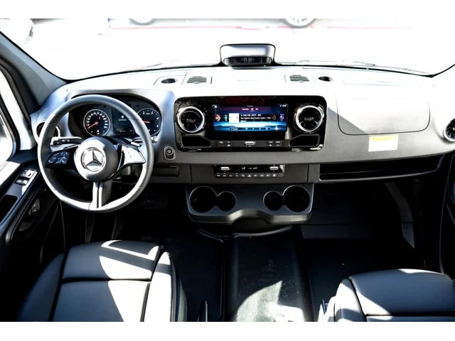 Nuevos MERCEDES-BENZ SPRINTER PASSENGER VAN à Estados chez autogozo