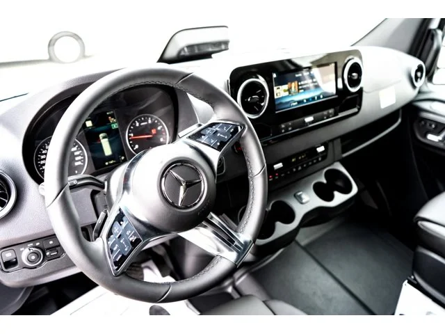 Nuevos MERCEDES-BENZ SPRINTER PASSENGER VAN à Estados chez autogozo