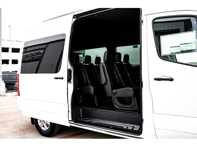 Nuevos MERCEDES-BENZ SPRINTER PASSENGER VAN à Estados chez autogozo