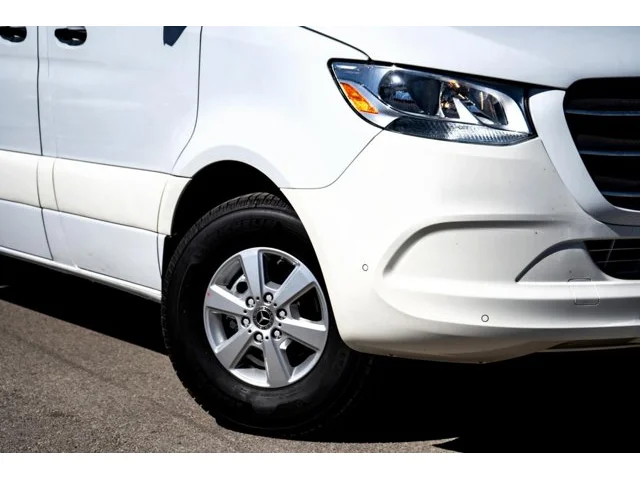 Nuevos MERCEDES-BENZ SPRINTER PASSENGER VAN à Estados chez autogozo