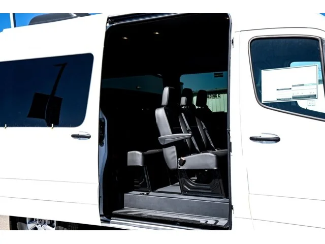 Nuevos MERCEDES-BENZ SPRINTER PASSENGER VAN à Estados chez autogozo