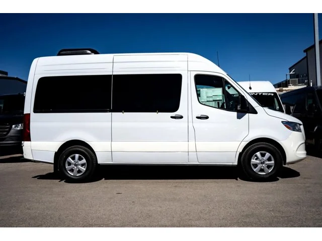 Nuevos MERCEDES-BENZ SPRINTER PASSENGER VAN à Estados chez autogozo