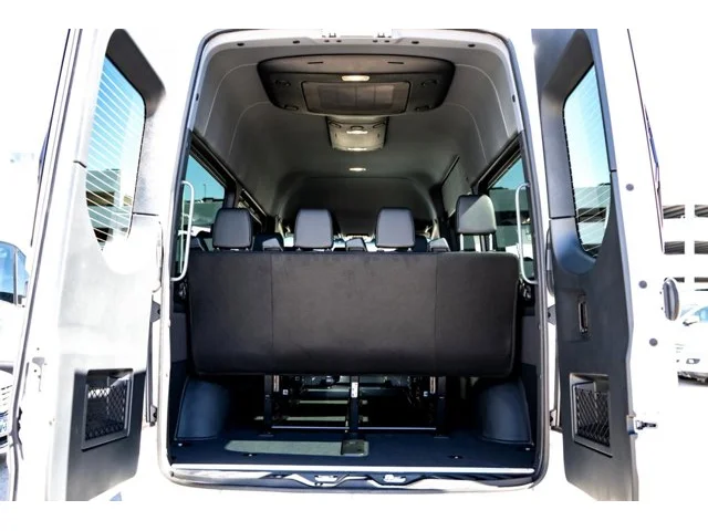 Nuevos MERCEDES-BENZ SPRINTER PASSENGER VAN à Estados chez autogozo
