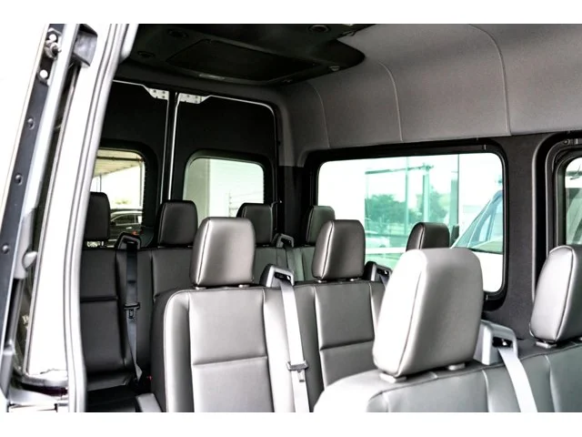 Nuevos MERCEDES-BENZ SPRINTER PASSENGER VAN à Estados chez autogozo