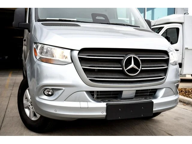 Nuevos MERCEDES-BENZ SPRINTER PASSENGER VAN à Estados chez autogozo