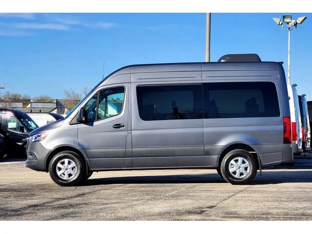 Nuevos MERCEDES-BENZ SPRINTER PASSENGER VAN à Estados chez autogozo
