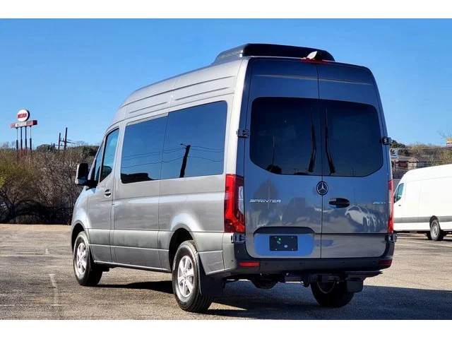 Nuevos MERCEDES-BENZ SPRINTER PASSENGER VAN à Estados chez autogozo