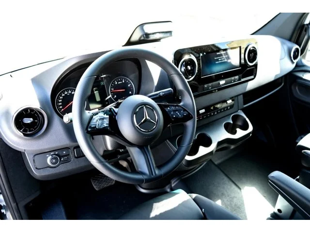 Nuevos MERCEDES-BENZ SPRINTER PASSENGER VAN à Estados chez autogozo